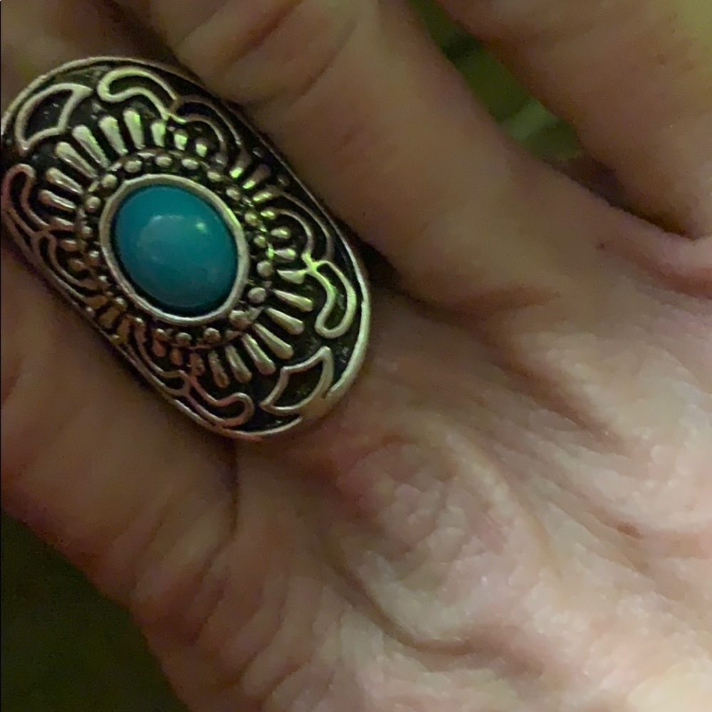 Turquoise Ring ~ ADJUSTABLE - Picture 2 of 2
